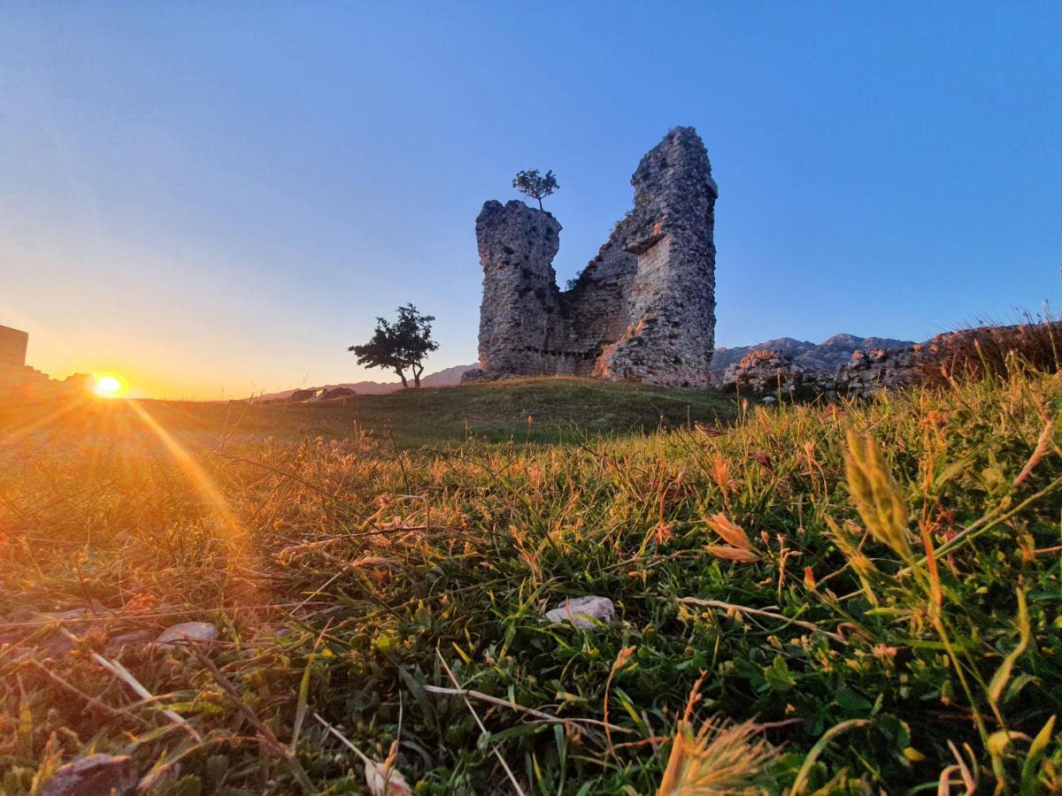 Apartmani Starigrad Paklenica - Danijel Bagian luar foto