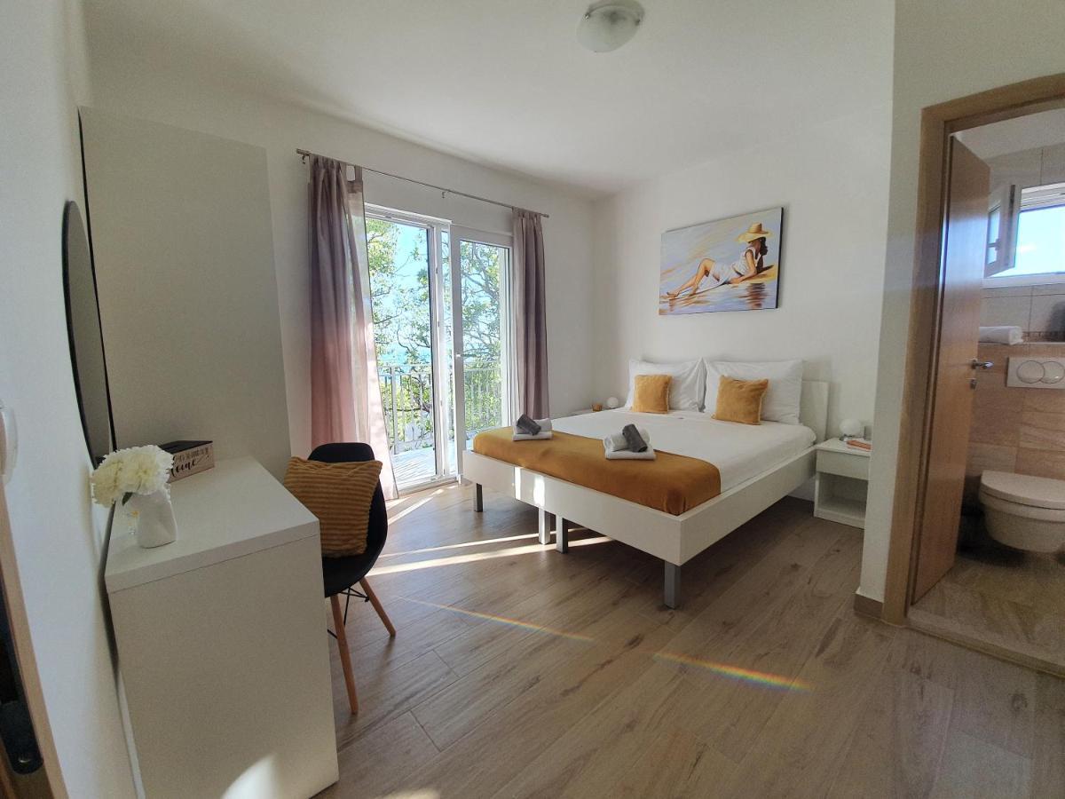 Apartmani Starigrad Paklenica - Danijel Bagian luar foto
