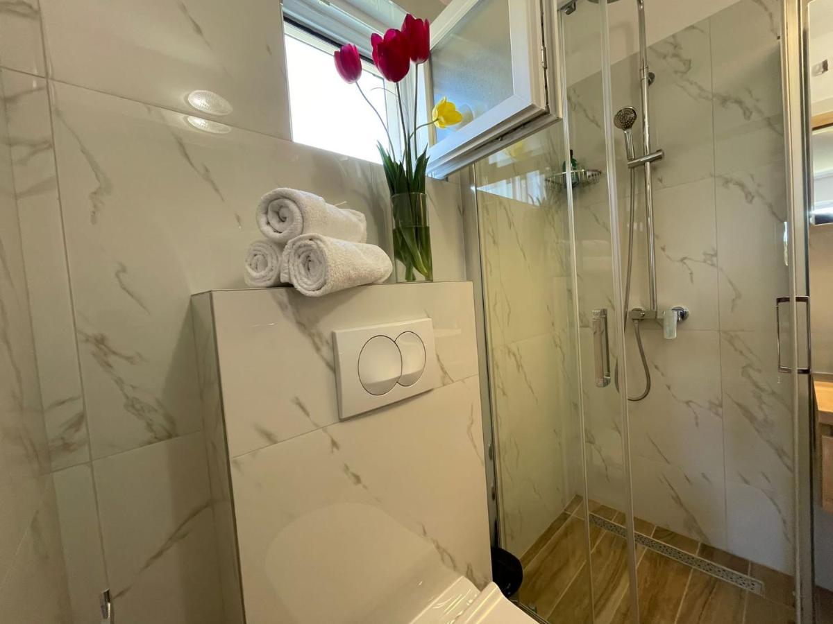 Apartmani Starigrad Paklenica - Danijel Bagian luar foto