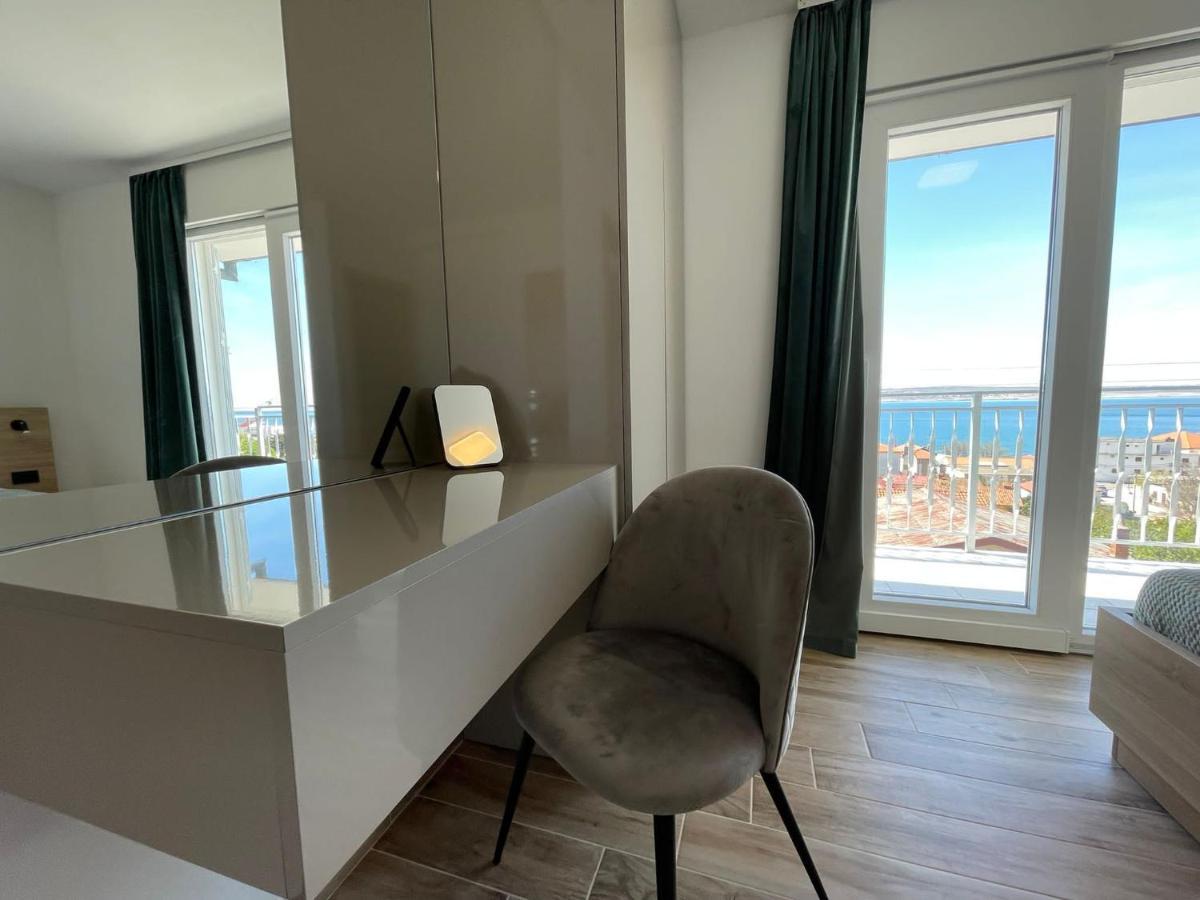 Apartmani Starigrad Paklenica - Danijel Bagian luar foto